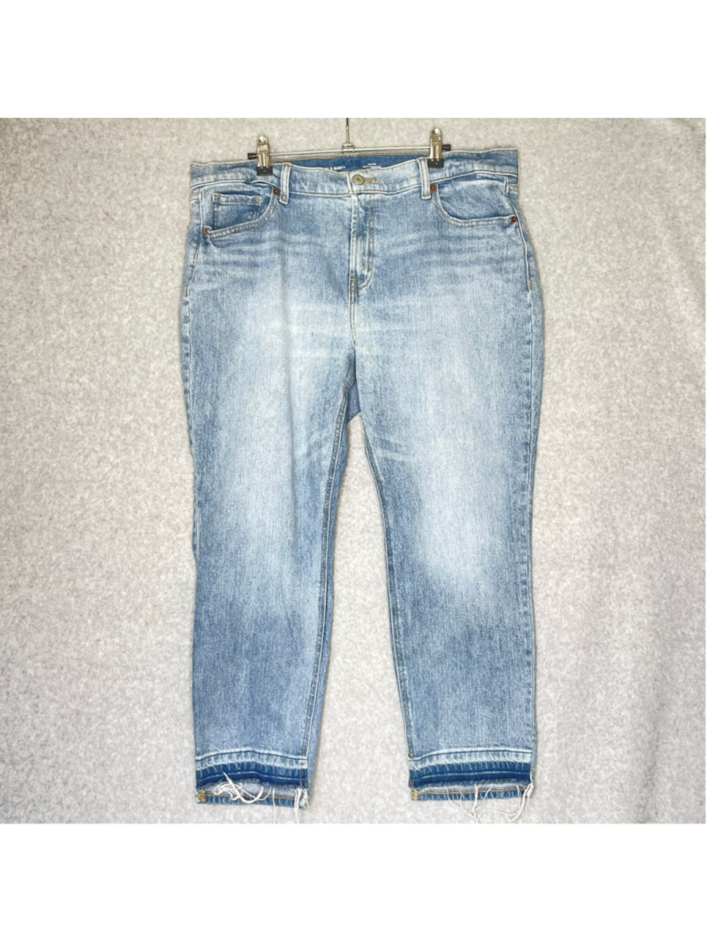Old Navy Boyfriend Jeans Size 14 Light Wash Raw Hem Cropped